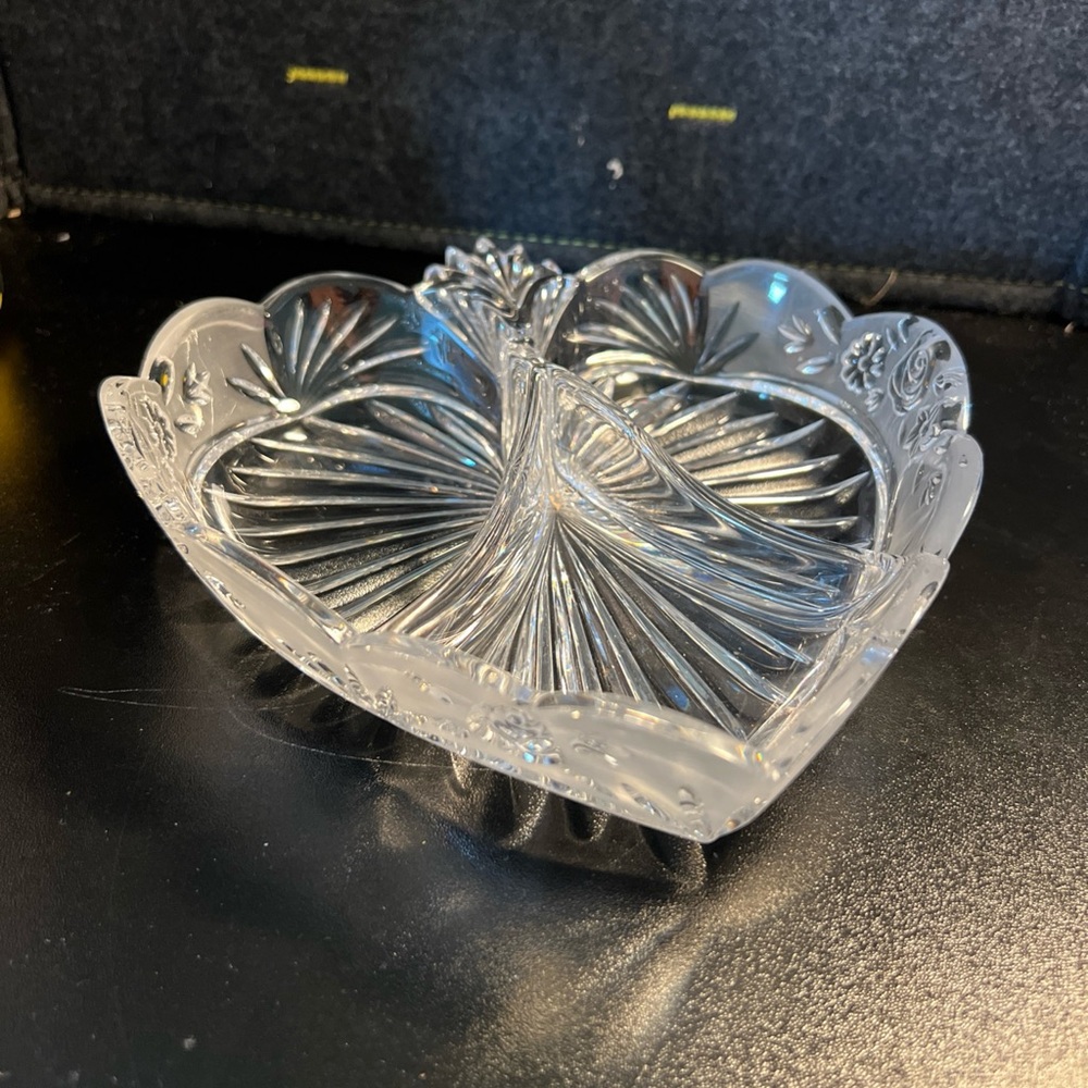Oneida Crystal SOUTHERN GARDEN 3-Part Relish Dish Heart Shape 8" Germany Cottage